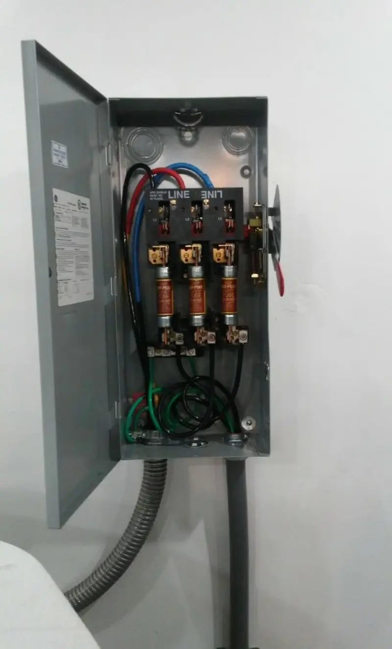 Three-phase disconnect switch installed for Electrical Wiring & Rewiring in Sandersville